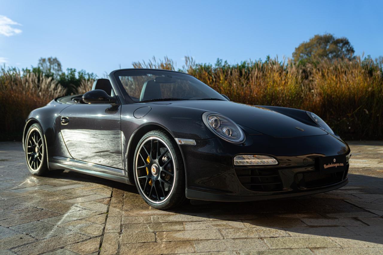 2011 Porsche 997 (911) CARRERA GTS