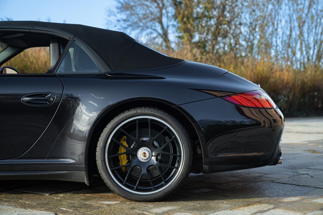 2011 Porsche 997 (911) CARRERA GTS