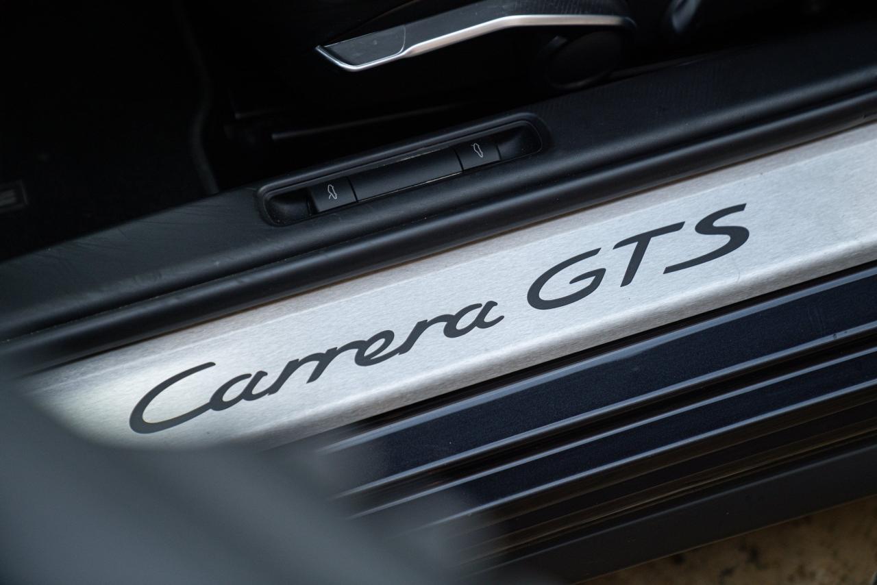 2011 Porsche 997 (911) CARRERA GTS