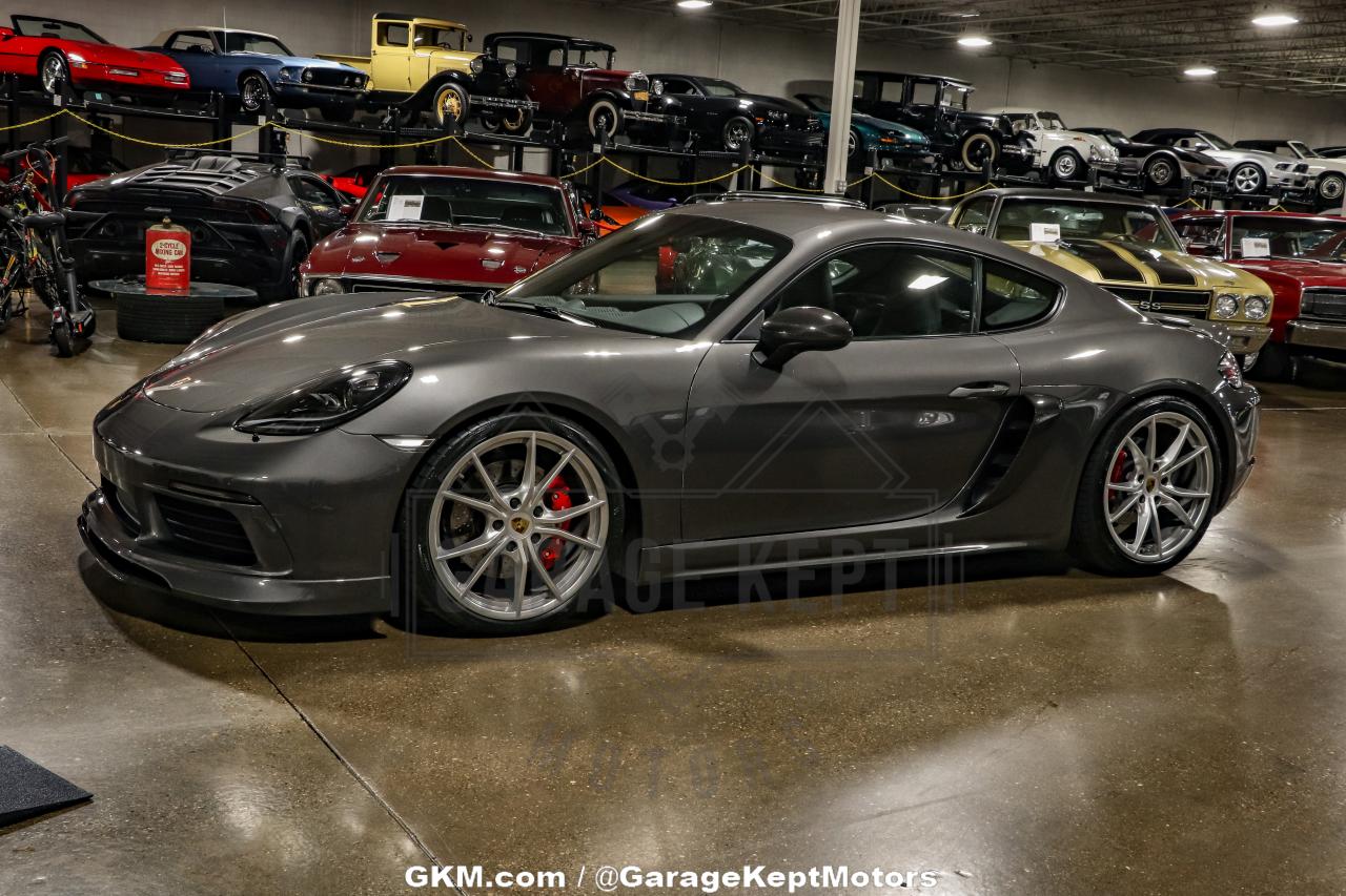 2019 Porsche Cayman S