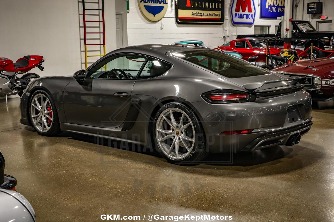 2019 Porsche Cayman S