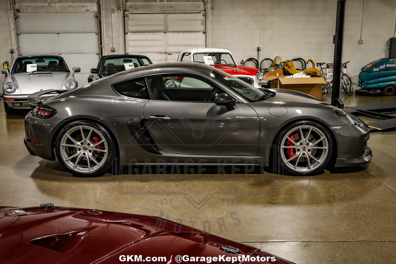 2019 Porsche Cayman S