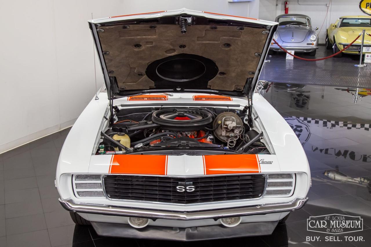 1969 Chevrolet Camaro RS/SS Pace Car