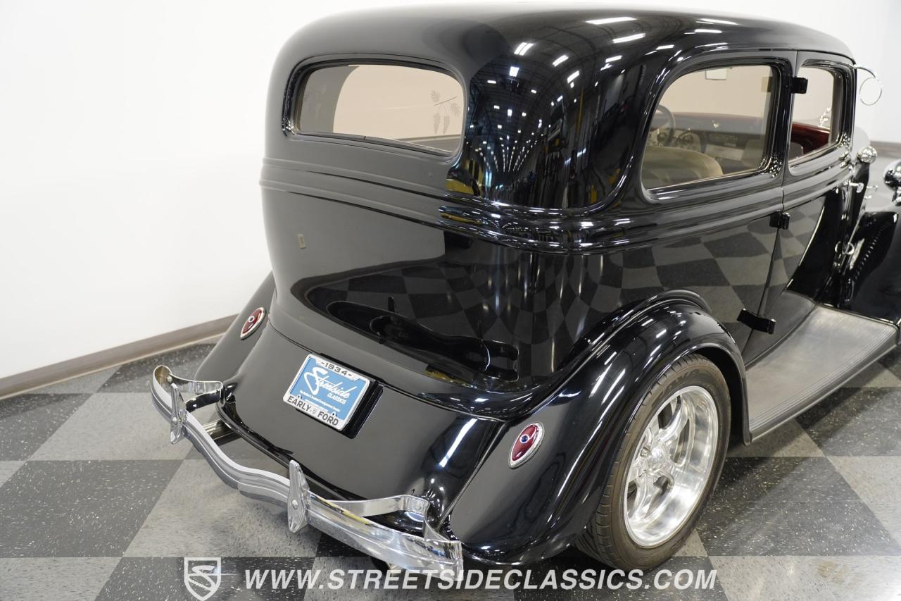 1934 Ford Tudor