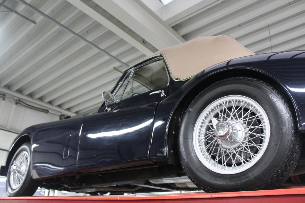 1957 Jaguar XK140 Drophead Coupe