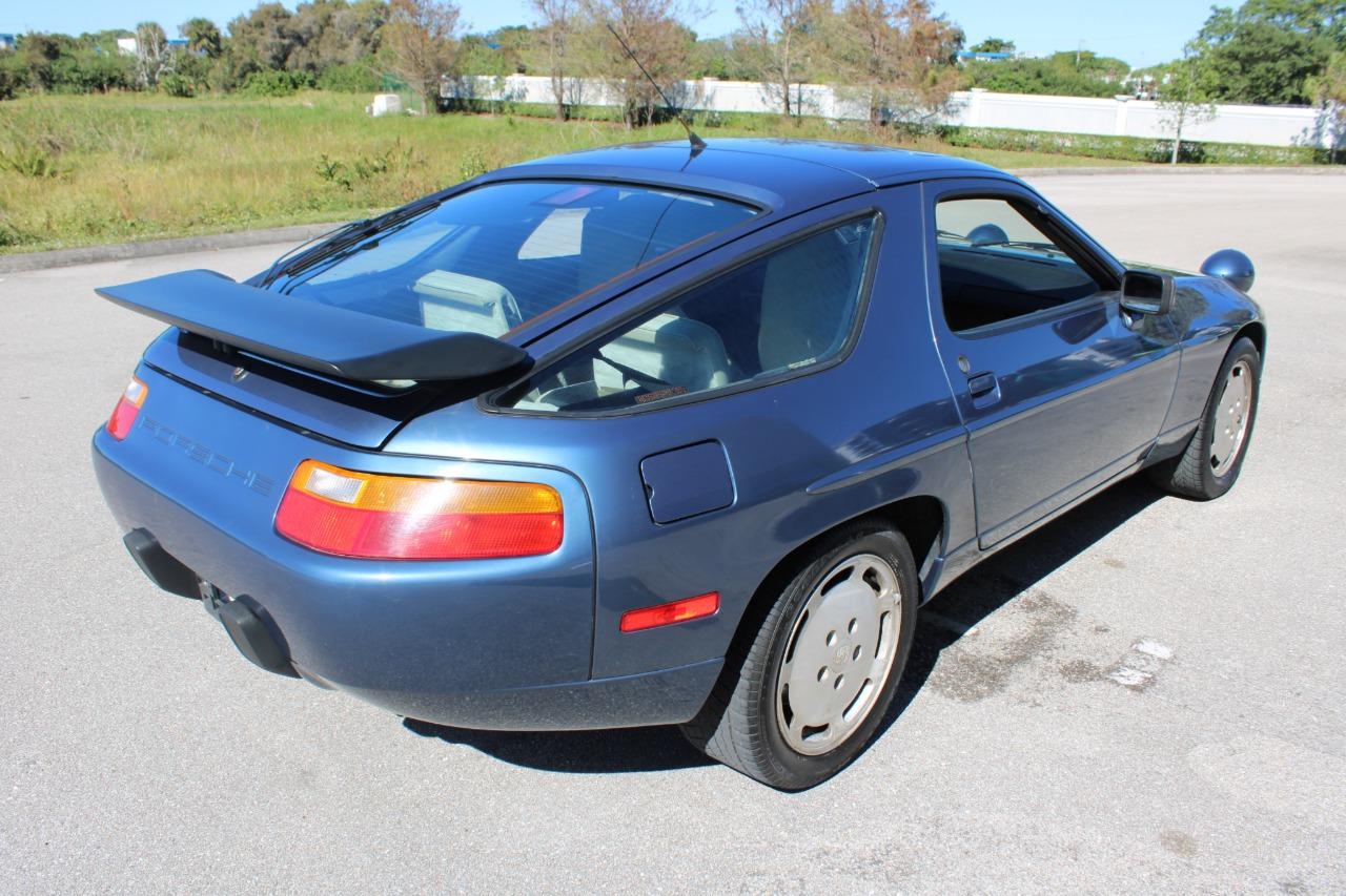 1989 Porsche 928