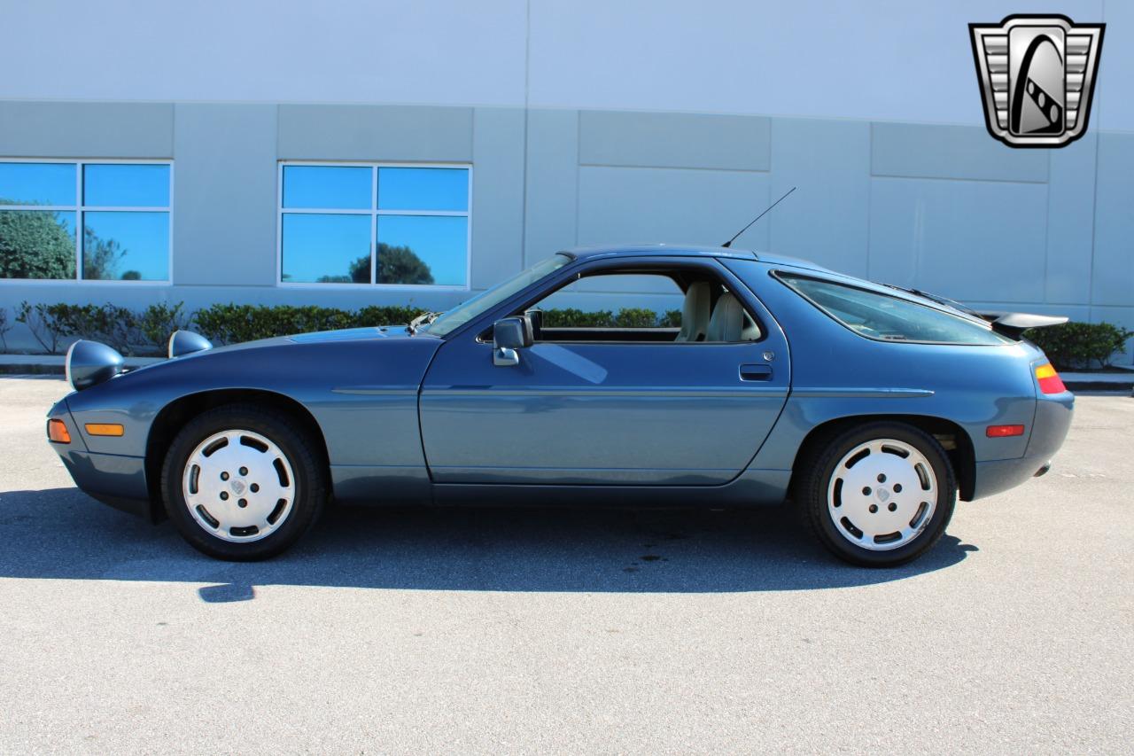 1989 Porsche 928