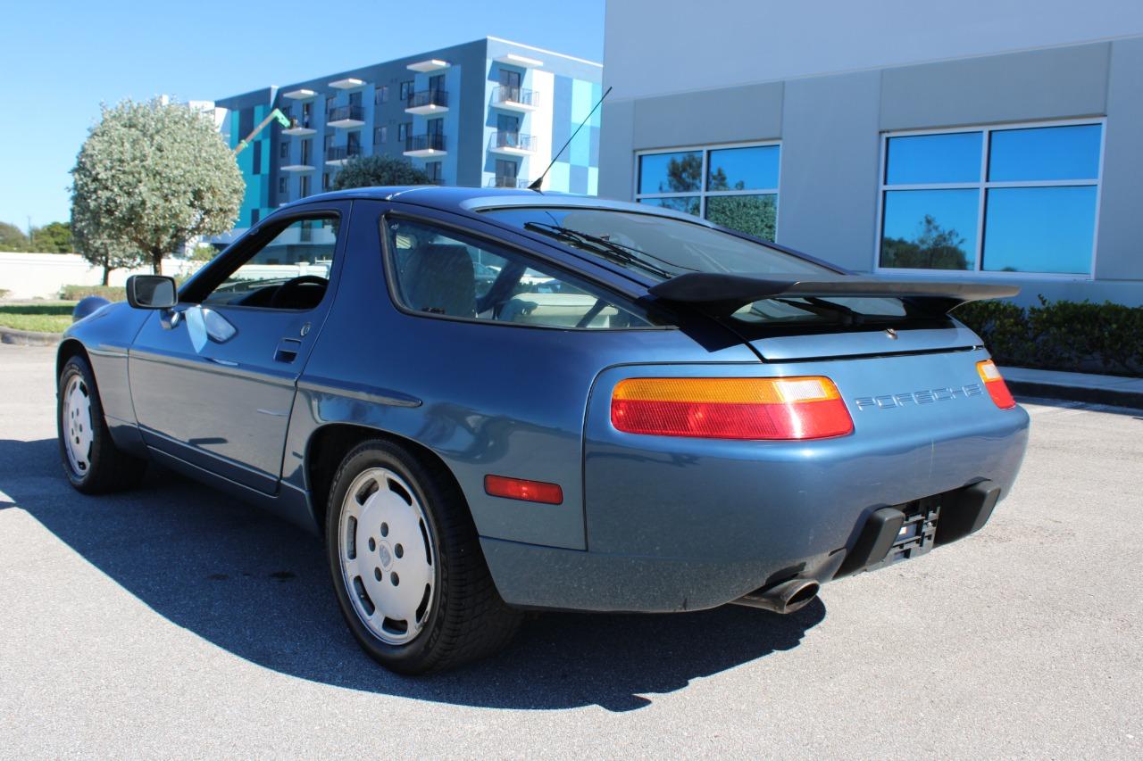 1989 Porsche 928