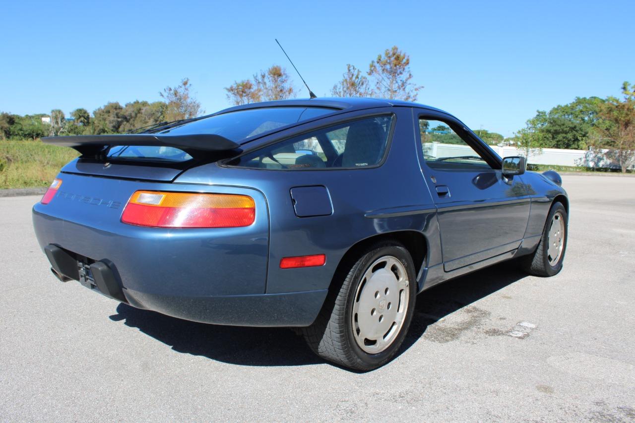 1989 Porsche 928