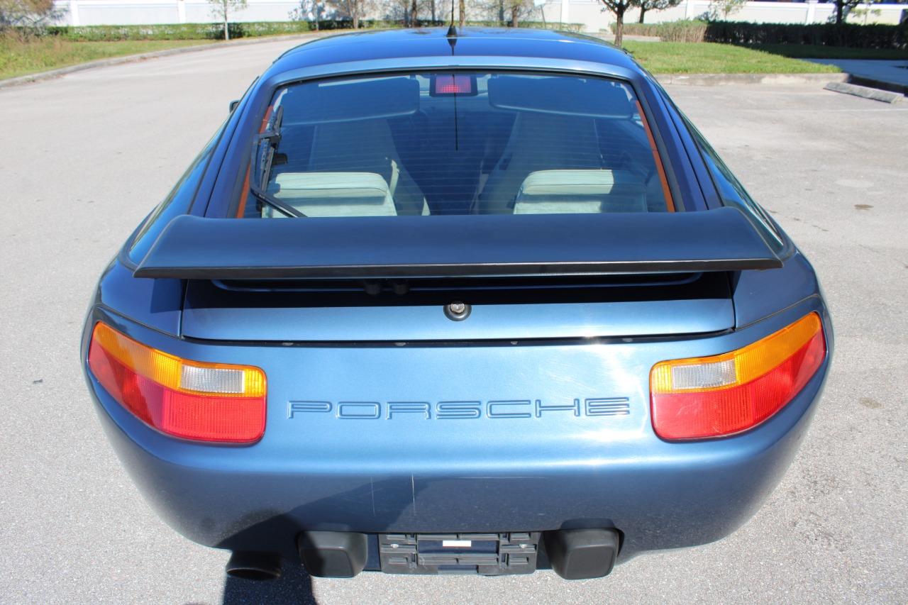 1989 Porsche 928