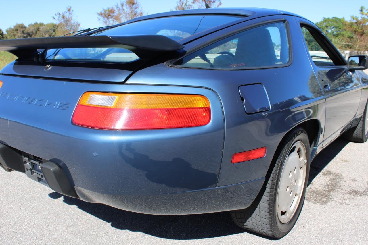 1989 Porsche 928