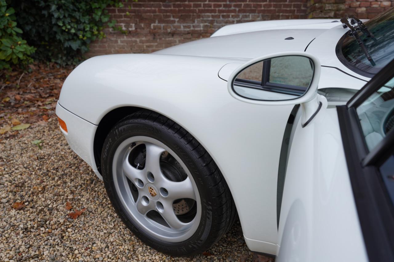 1995 Porsche 993 Carrera 2 Convertible ONLY 23000 MILES! PRICE INCL. VAT