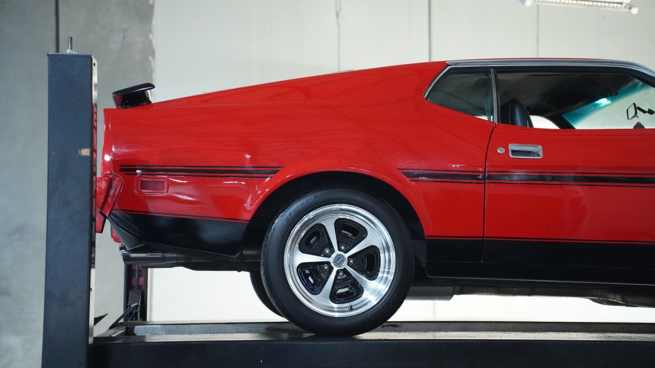 1973 Ford Mustang Mach 1 Tribute