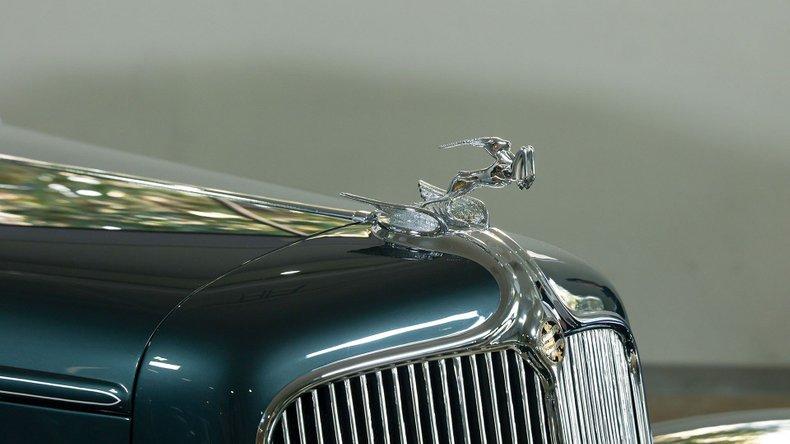 1933 Chrysler Custom Imperial LeBaron Dual-Windshield Phaeton