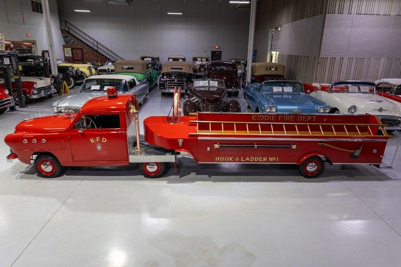 1951 Crosley Hook &amp; Ladder Fire Truck