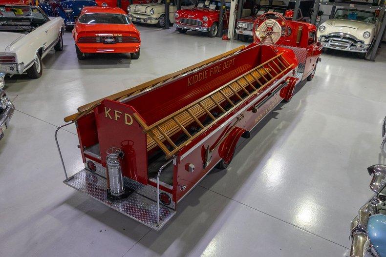 1951 Crosley Hook &amp; Ladder Fire Truck