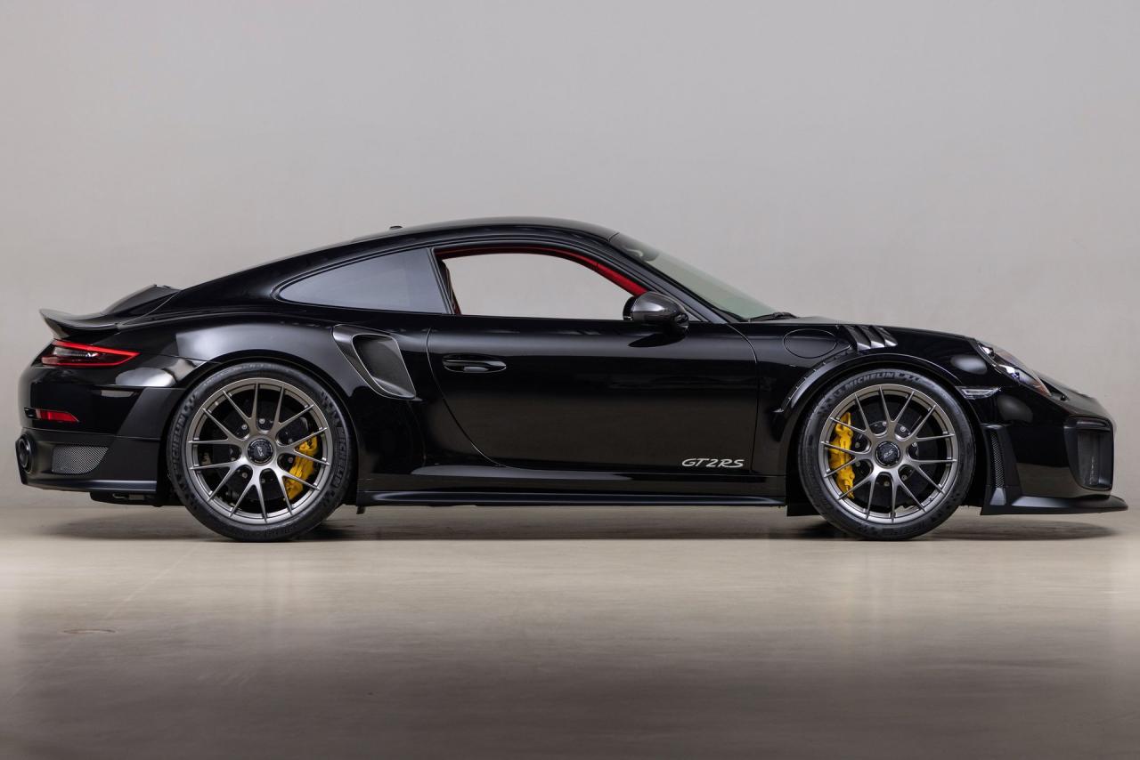 2018 Porsche 911 GT2 RS