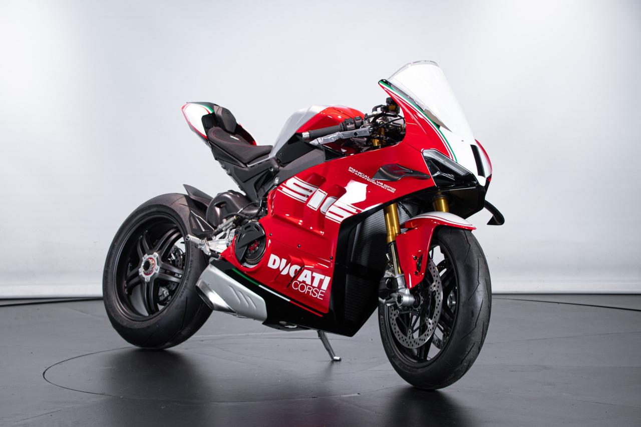 2024 Ducati PANIGALE V4 SP2 30&deg; ANNIVERSARIO 916