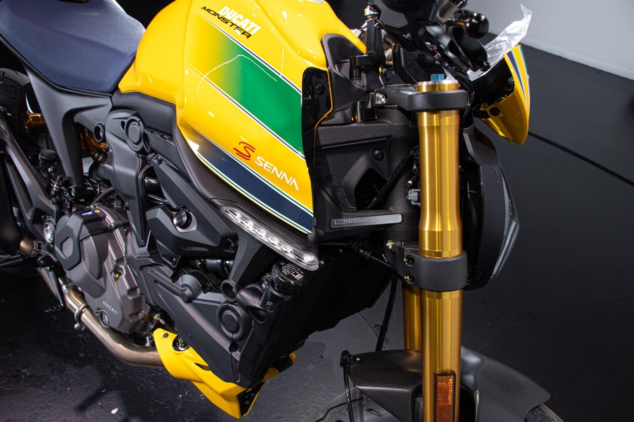 2024 Ducati MONSTER SENNA