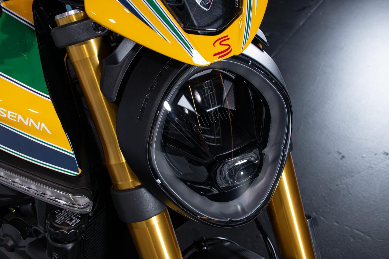 2024 Ducati MONSTER SENNA