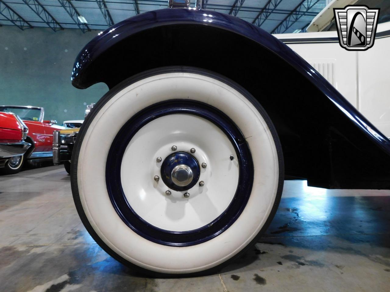 1928 Packard 6-33 Sedan Limo