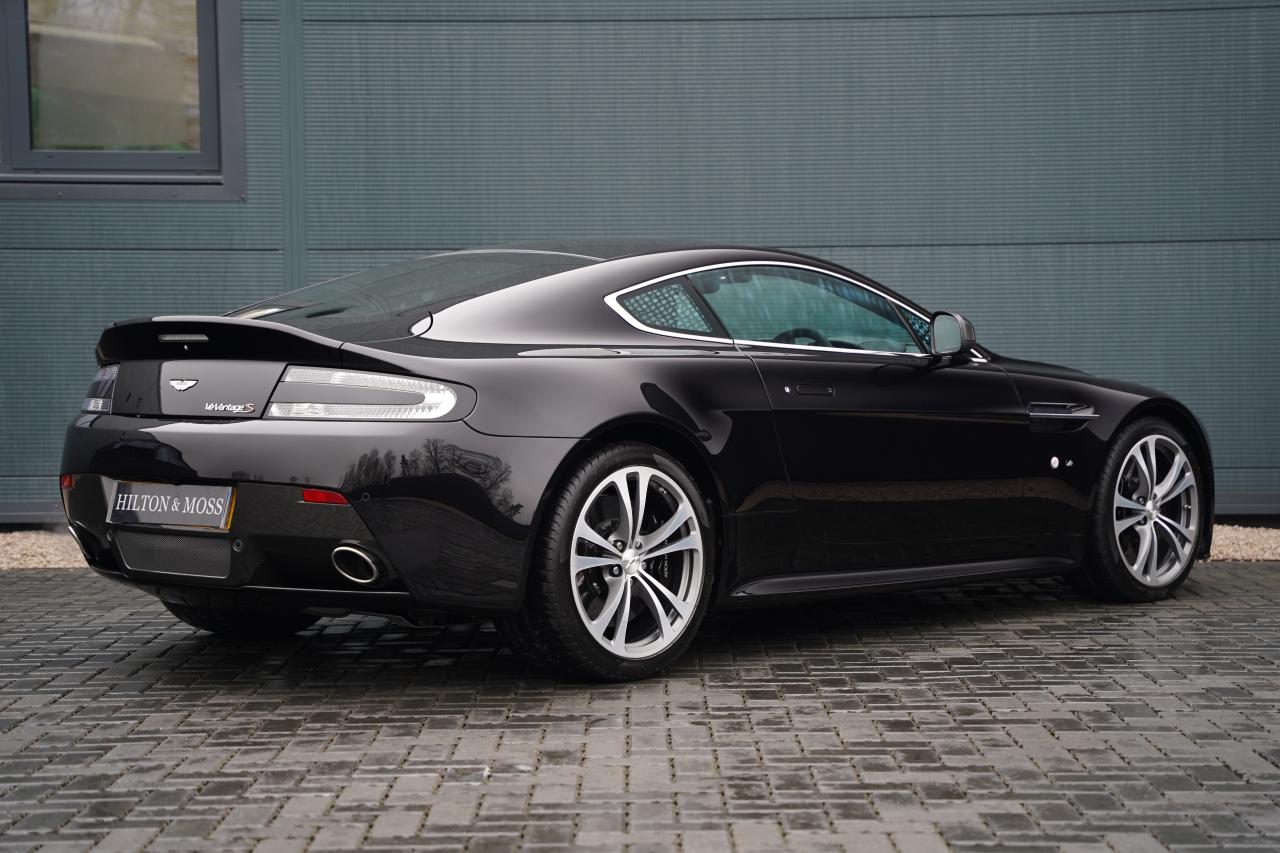 2014 Aston Martin V12 Vantage