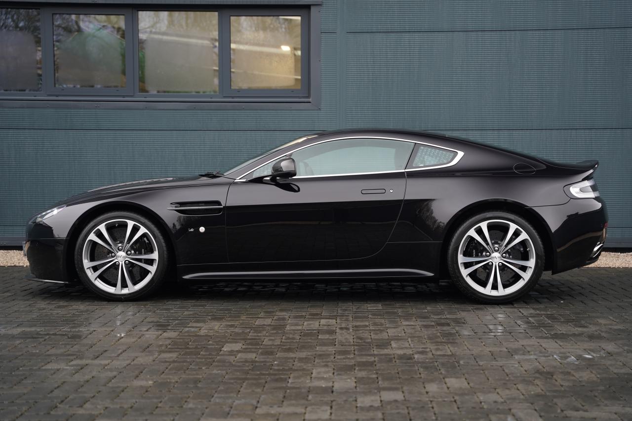 2014 Aston Martin V12 Vantage