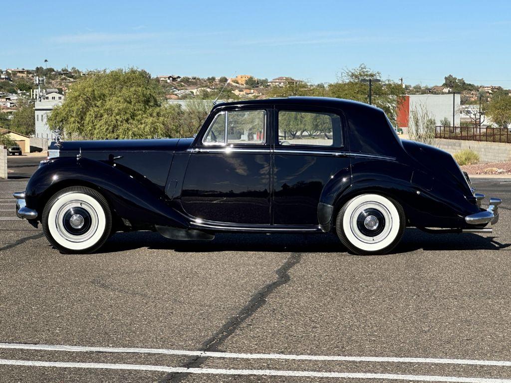 1954 Rolls - Royce Silver Dawn