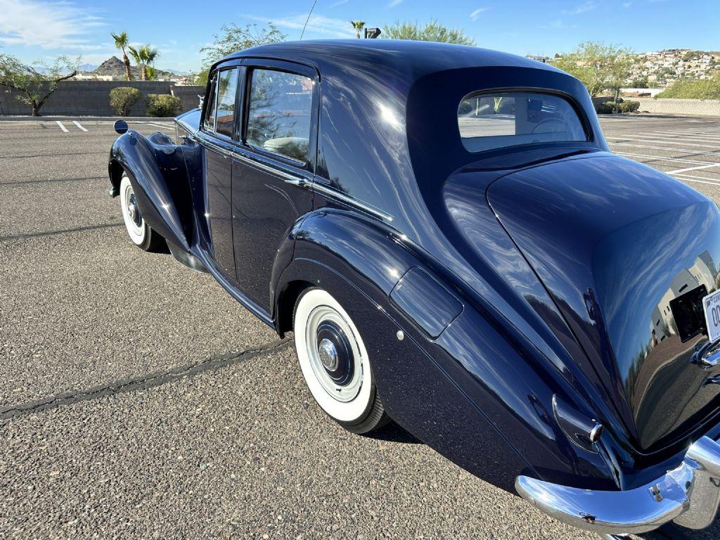 1954 Rolls - Royce Silver Dawn