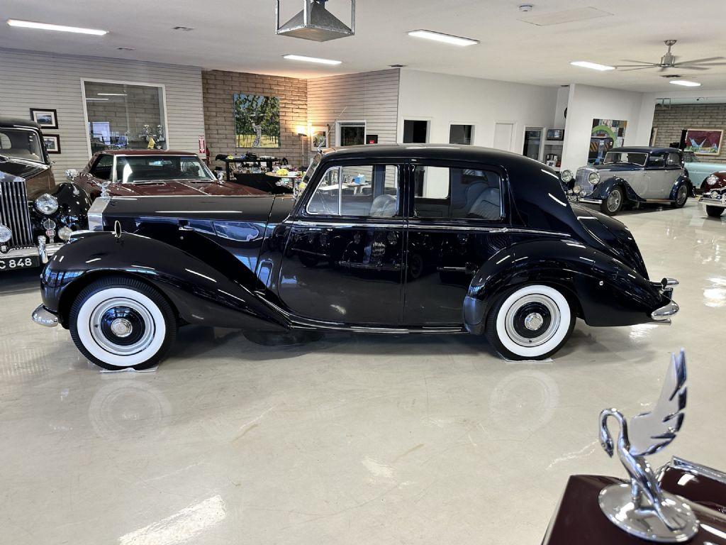 1954 Rolls - Royce Silver Dawn