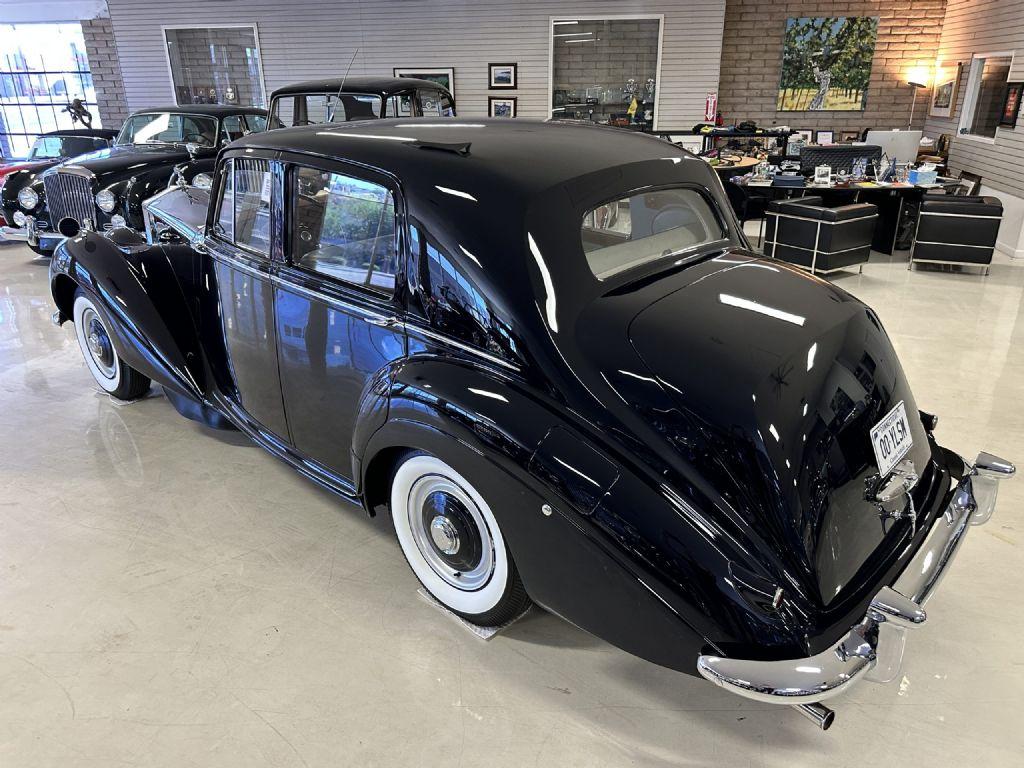 1954 Rolls - Royce Silver Dawn