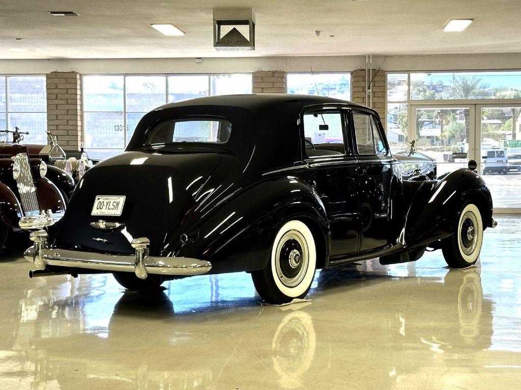 1954 Rolls - Royce Silver Dawn