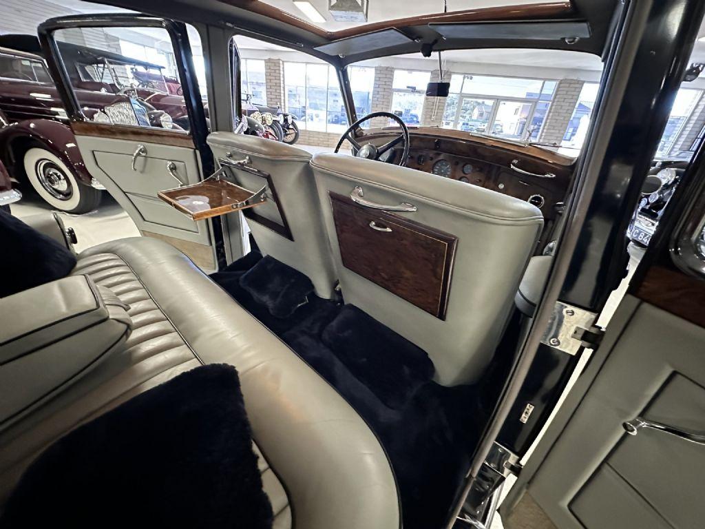 1954 Rolls - Royce Silver Dawn