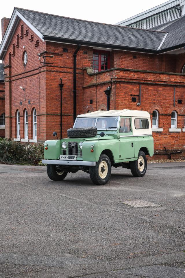 1969 Land Rover Series IIA (88 inch)