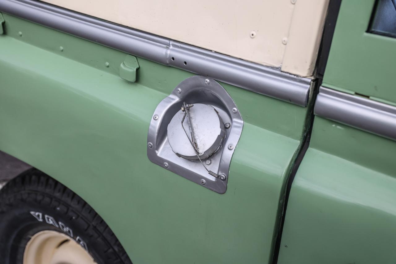 1969 Land Rover Series IIA (88 inch)