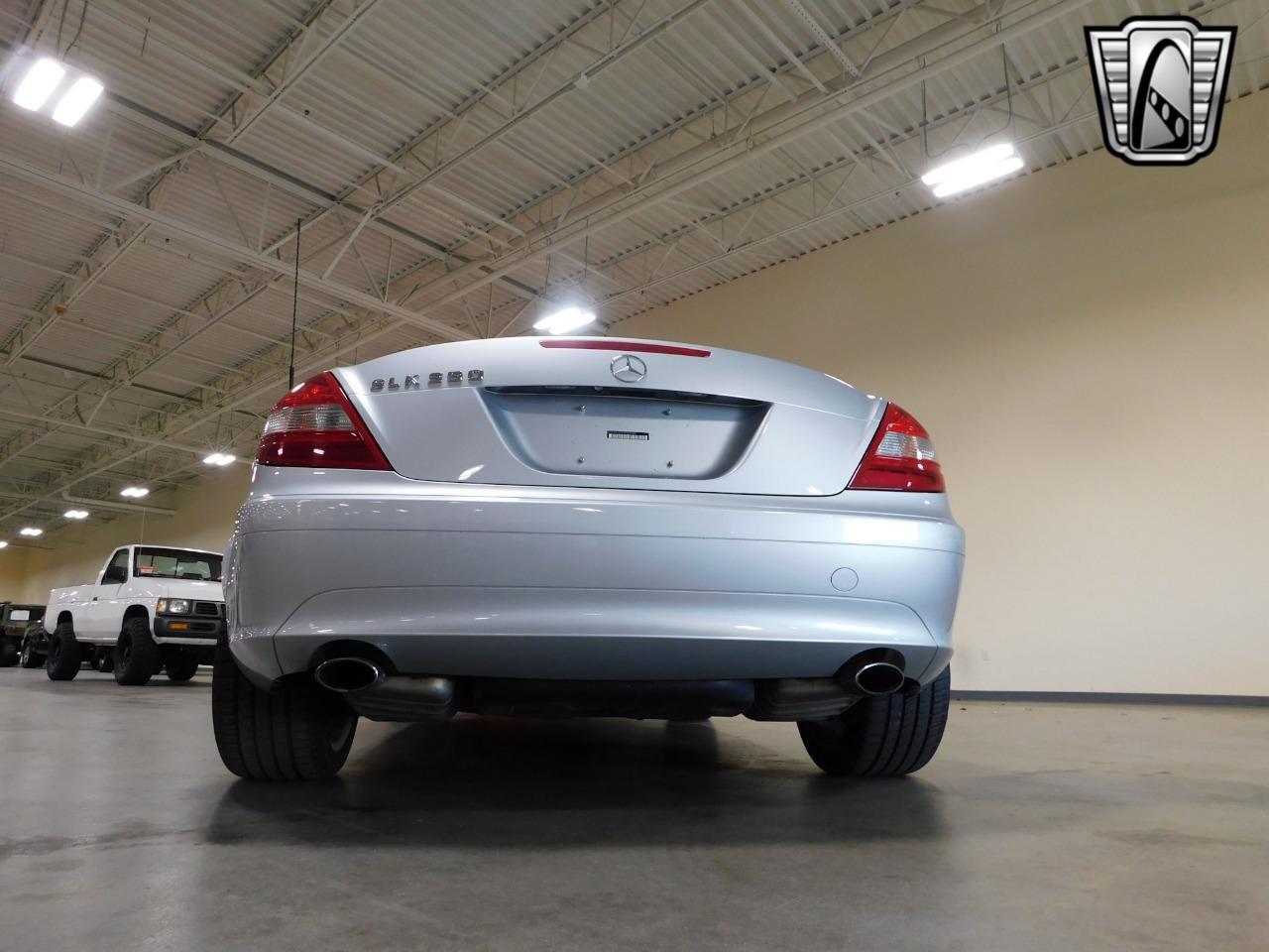 2005 Mercedes - Benz SLK