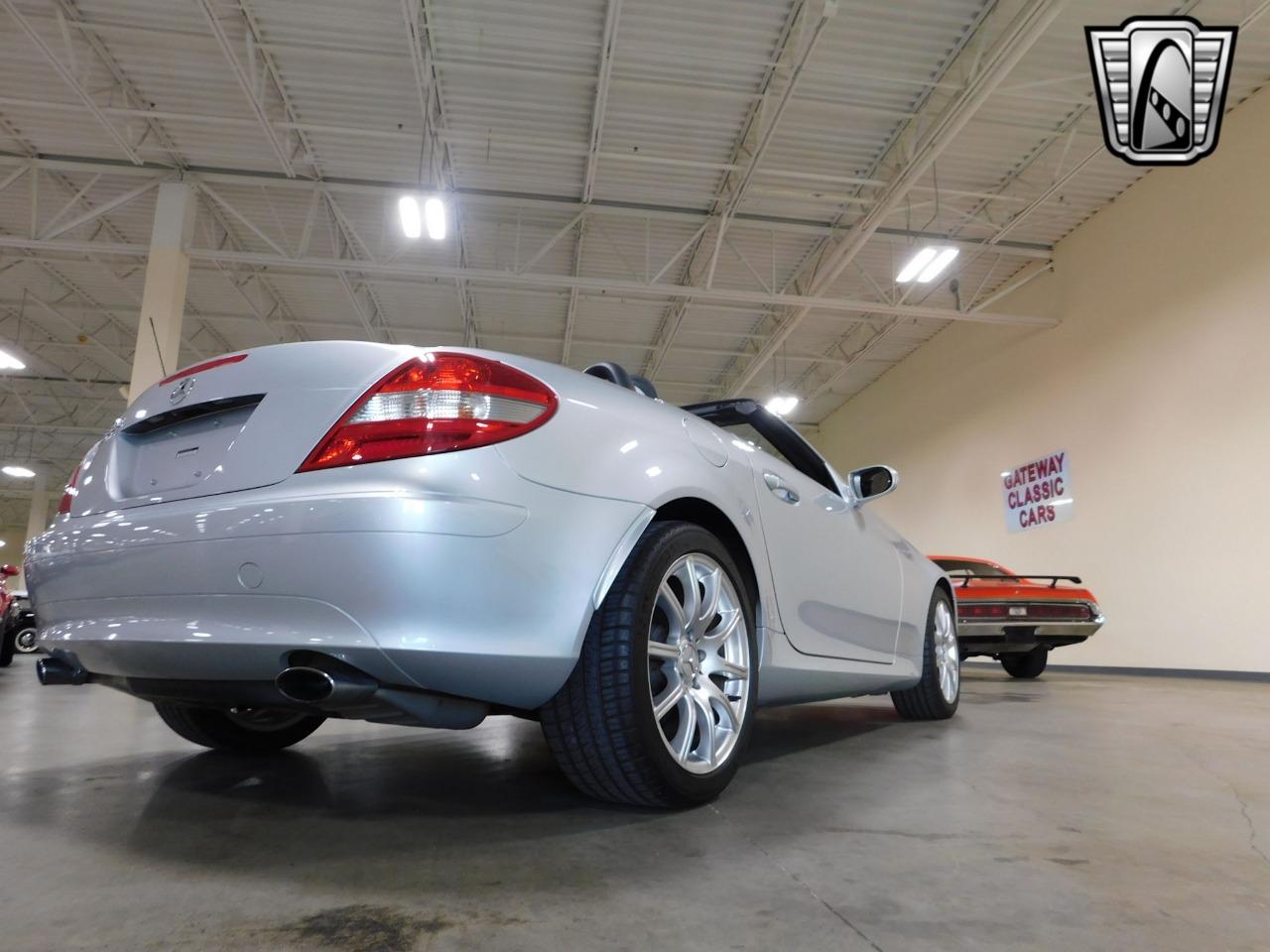 2005 Mercedes - Benz SLK