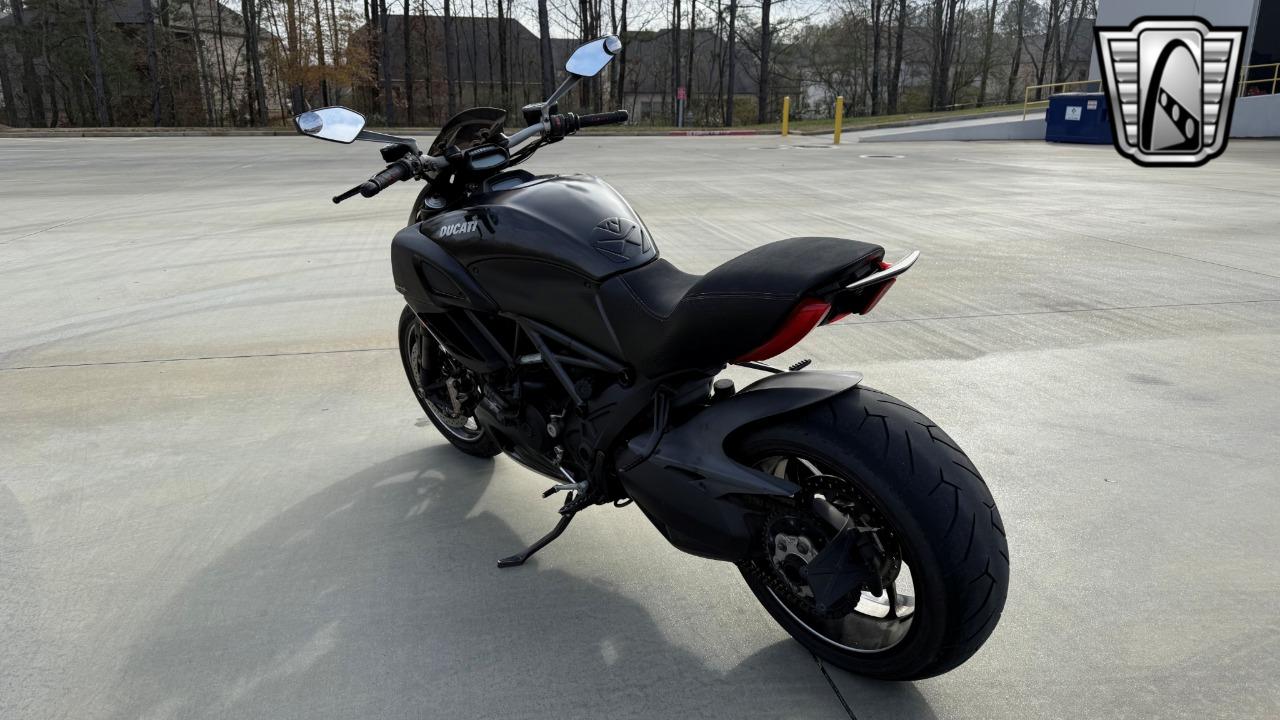 2011 Ducati Diavel