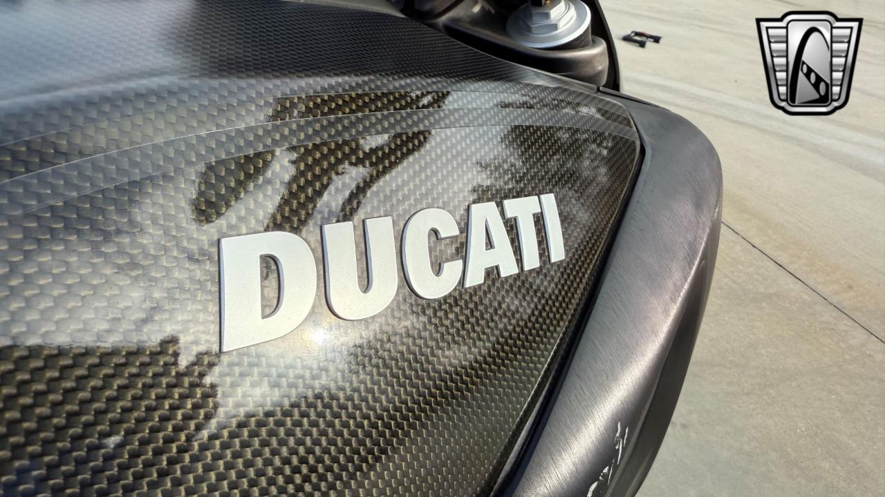 2011 Ducati Diavel