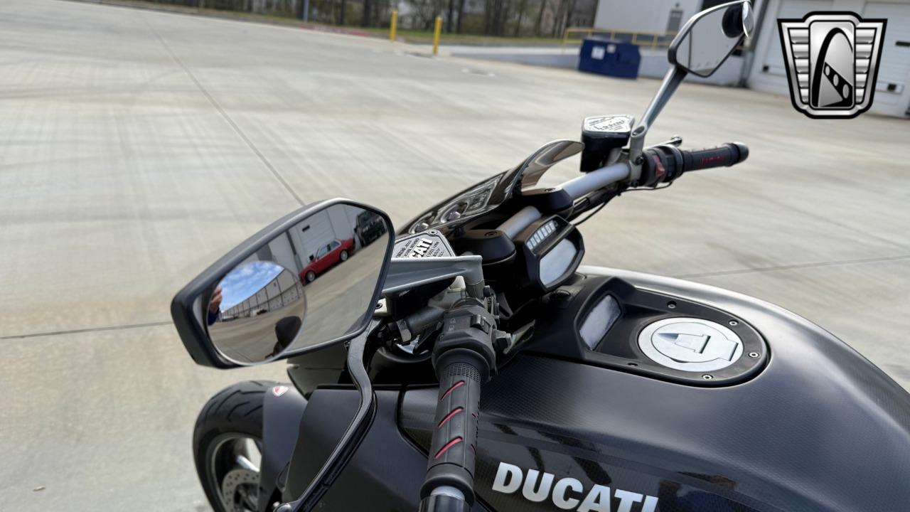 2011 Ducati Diavel