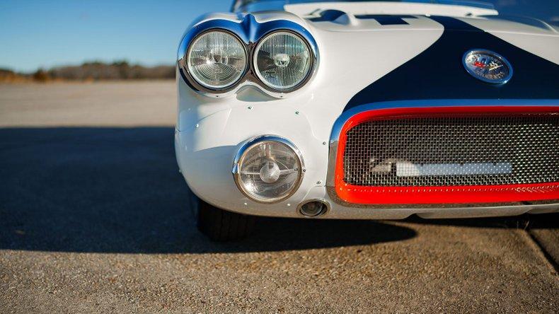 1960 Chevrolet Corvette 283/290 &ldquo;Fuelie&rdquo; Camoradi USA Factory Race Car