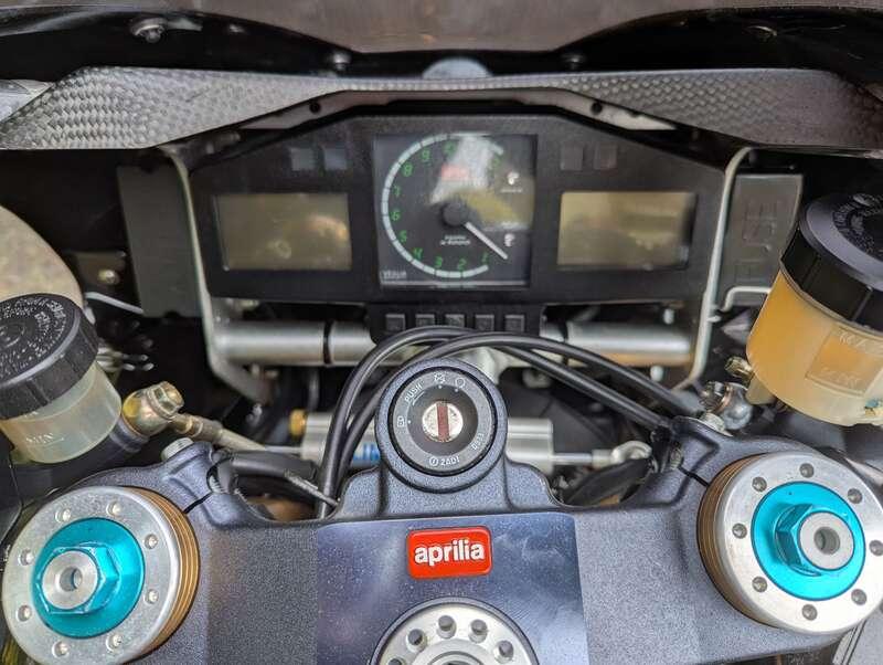 2000 Aprilia RSV MILLE R