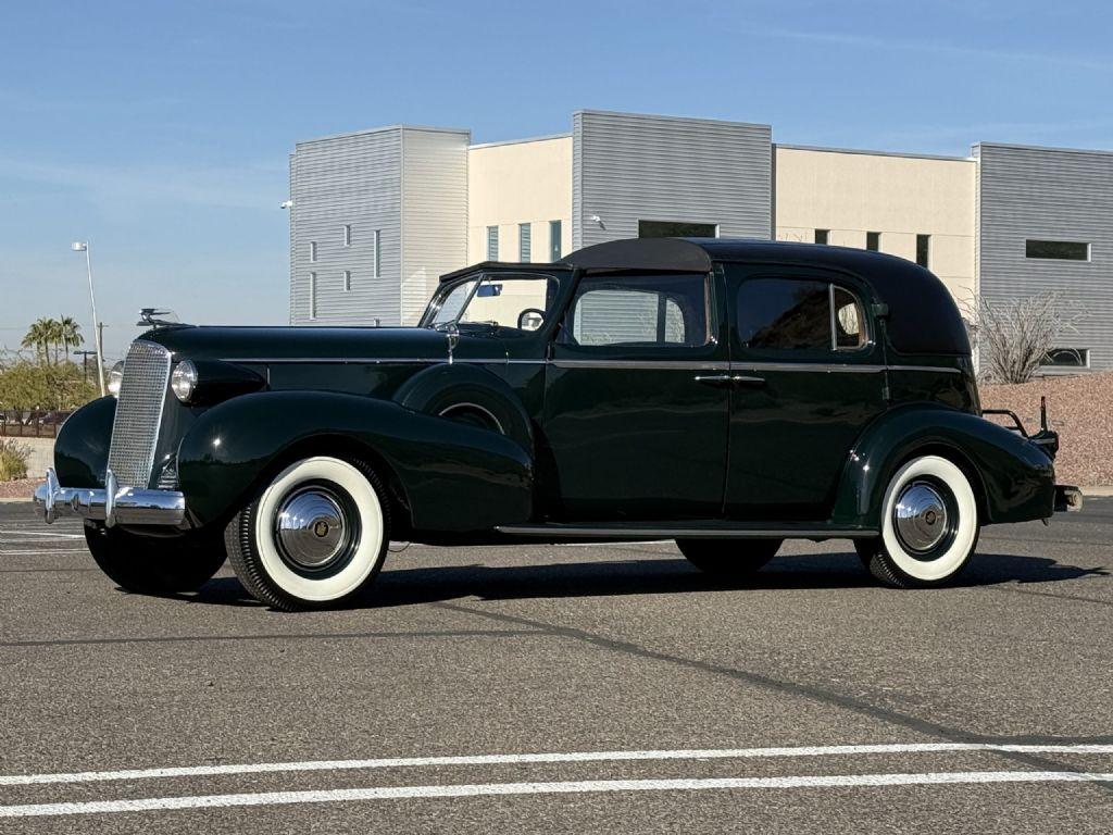 1937 Cadillac Series 85 V12