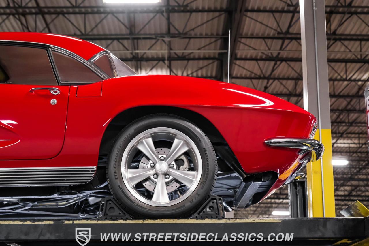 1962 Chevrolet Corvette Restomod