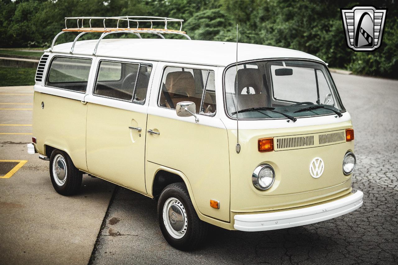 1975 Volkswagen Bus