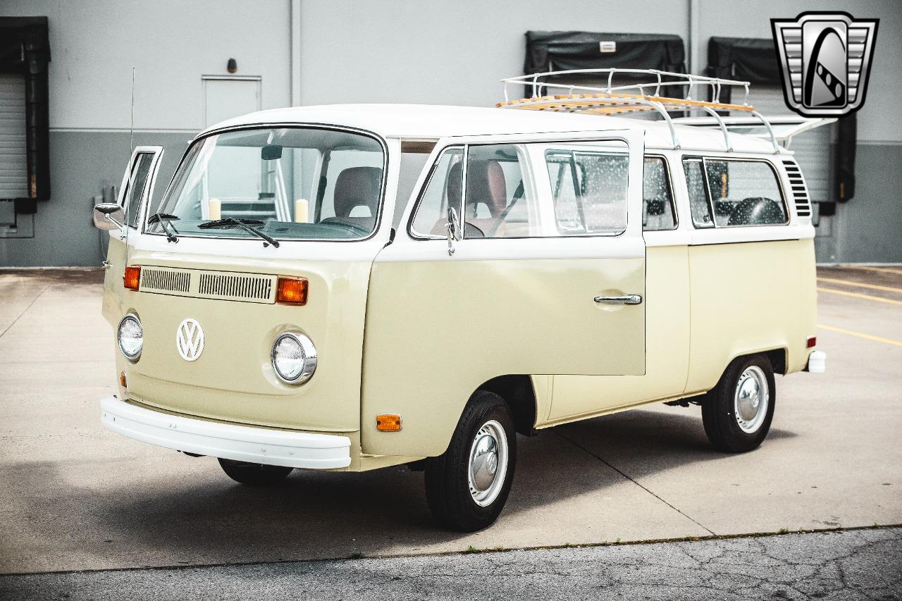 1975 Volkswagen Bus