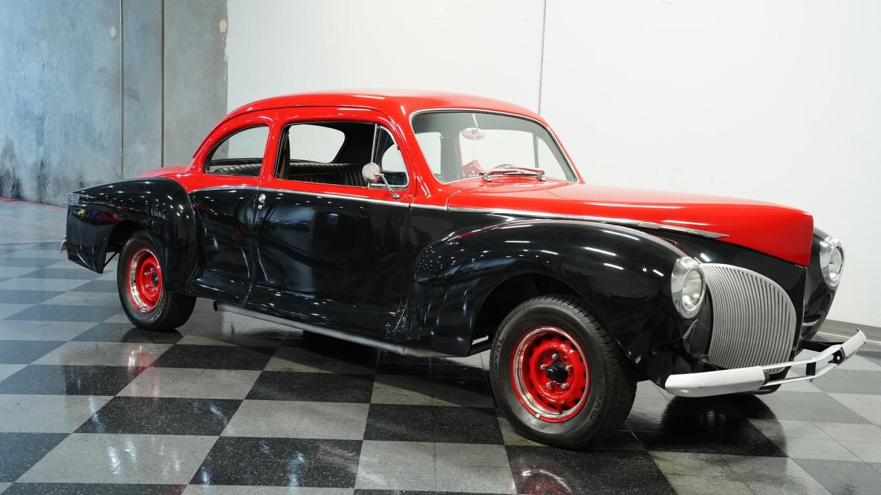 1940 Lincoln Zephyr Restomod