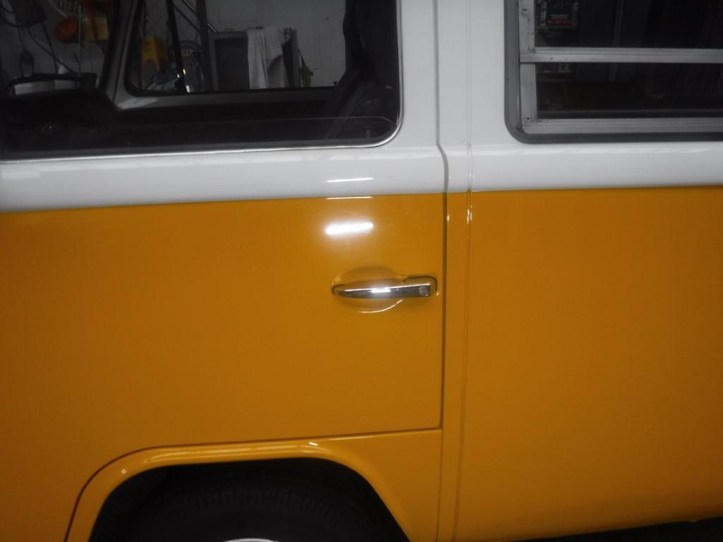 1977 Volkswagen T2 Bus