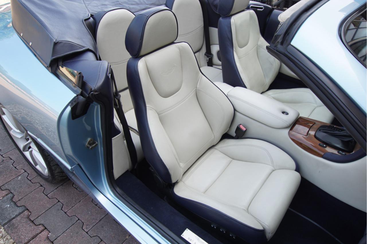 2000 Aston Martin DB7 Vantage Volante