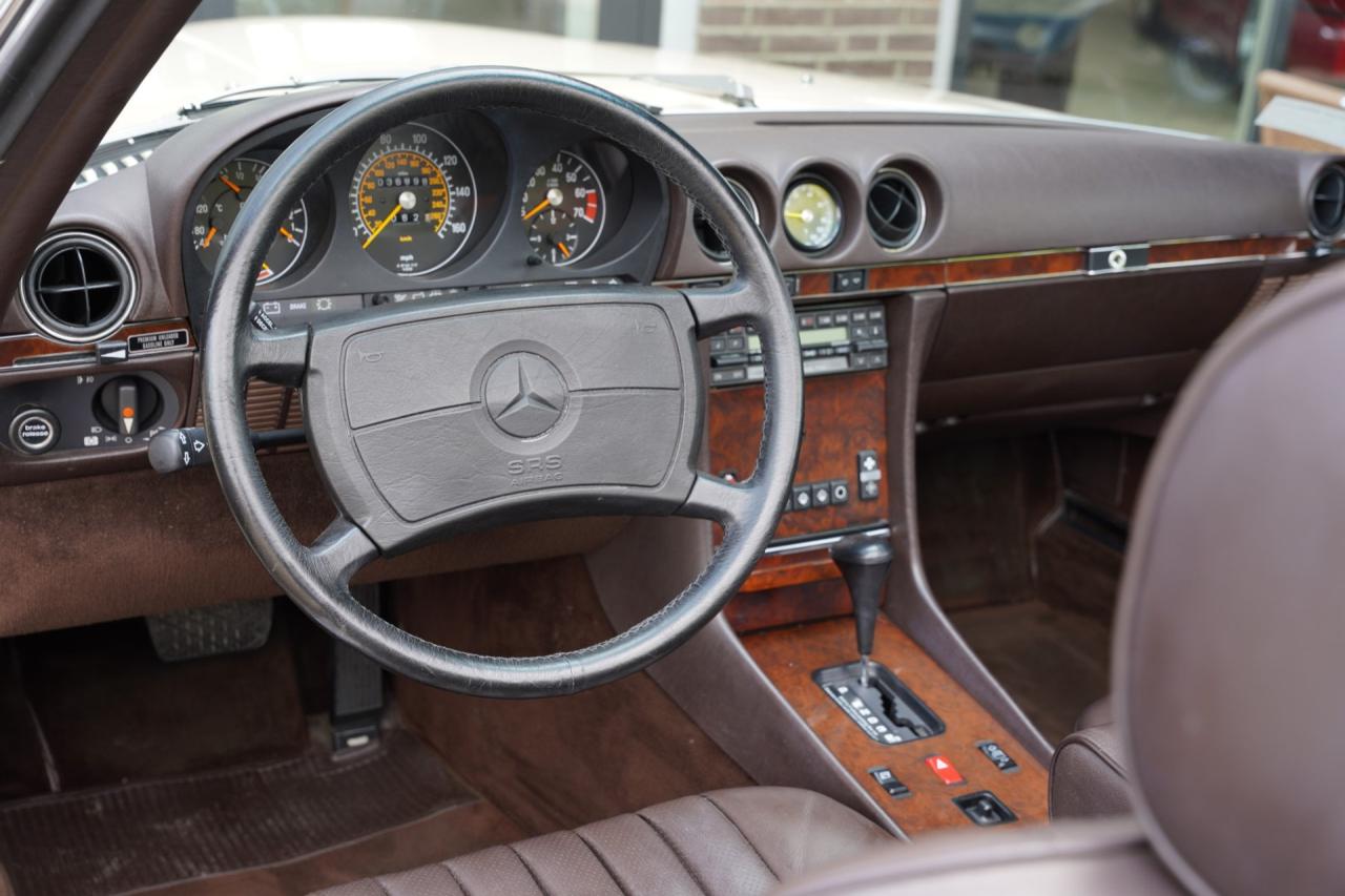 1989 Mercedes - Benz Mercedes Benz SL 560